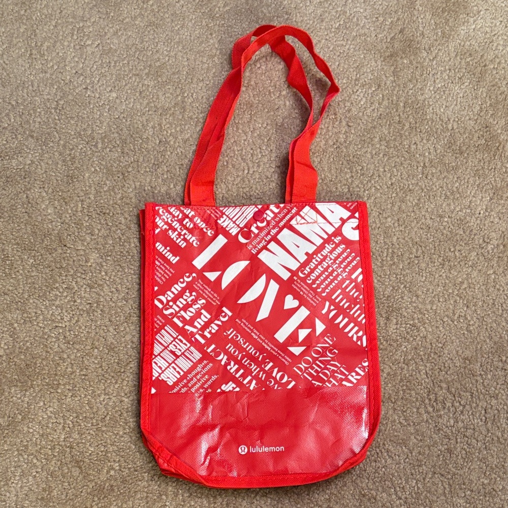 Lululemon reusable bag
